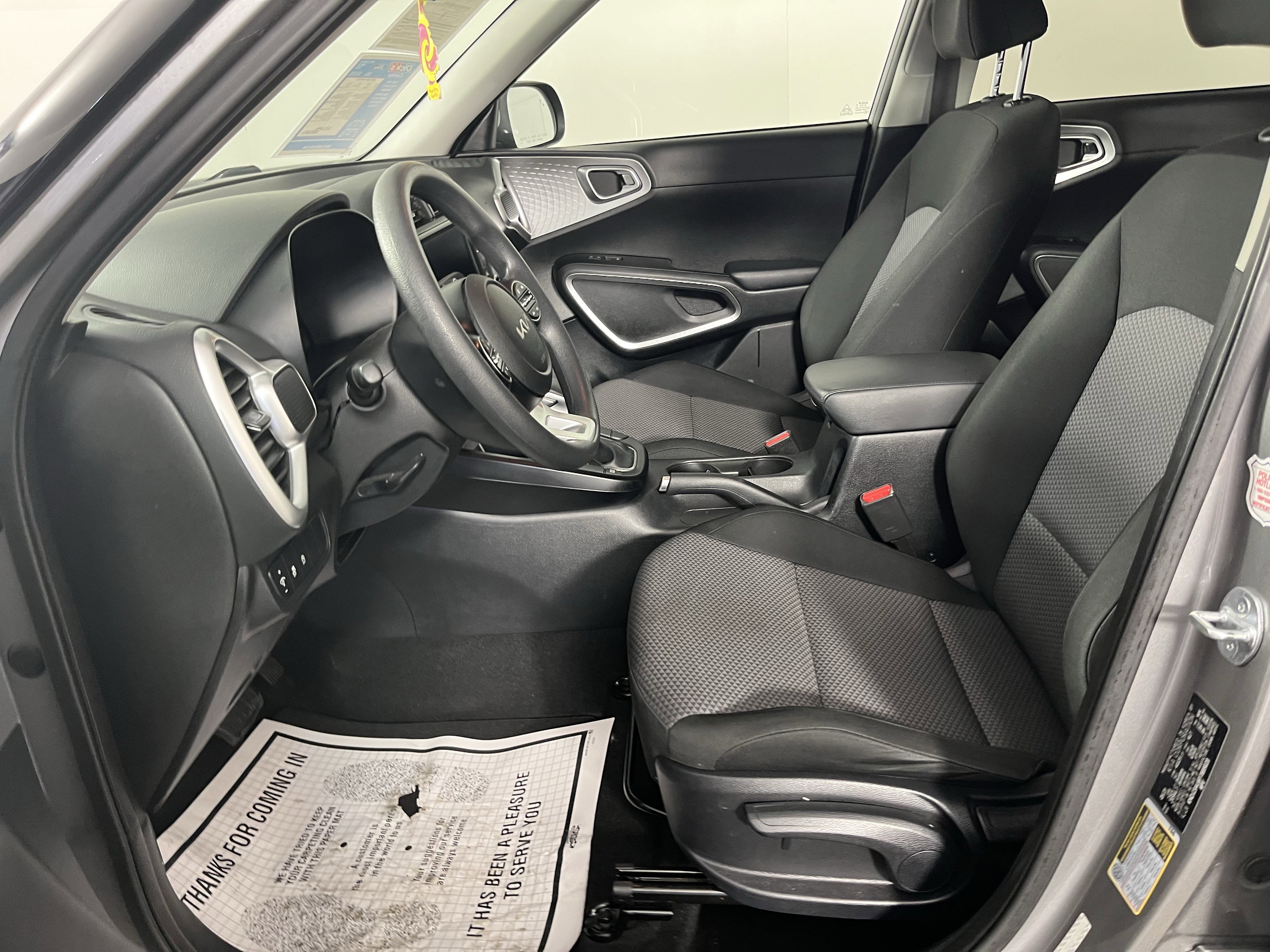 Used 2023 Kia Soul LX w/ Option Group 015 FWD image 10