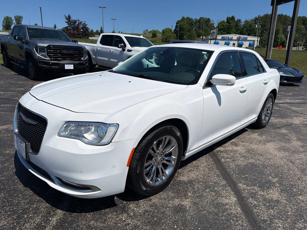 Used 2017 Chrysler 300 Limited w/ 300 Premium Group