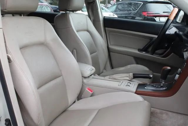 Used 2005 Subaru Outback 3.0R L.L. Bean image 40