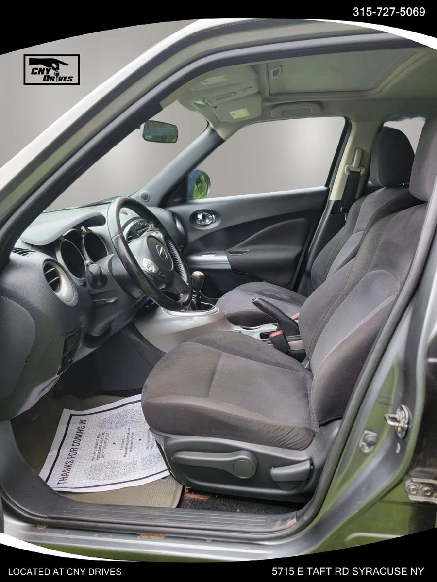 Used 2011 Nissan Juke SV FWD image 9