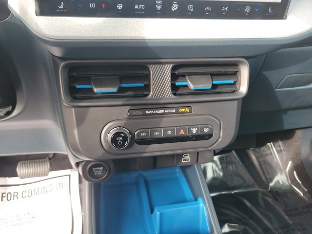 New 2025 Ford Maverick XLT w/ XLT Luxury Package image 13
