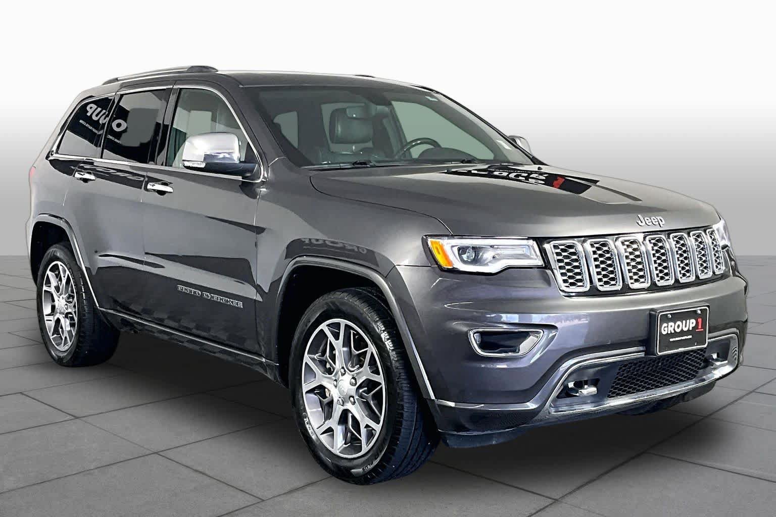 Used 2020 Jeep Grand Cherokee Overland AWD/4WD image 3
