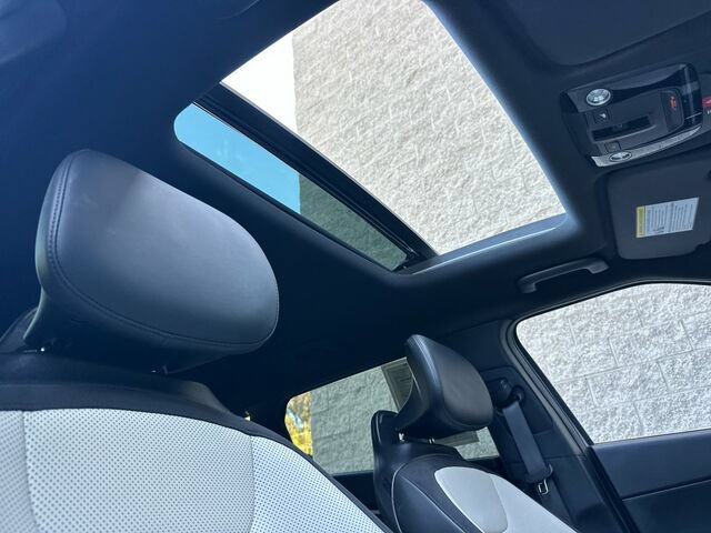 Used 2024 Kia EV6 GT-Line w/ GT-Line White Seat Package RWD image 19