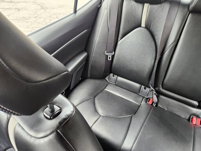 Used 2018 Toyota Camry LE FWD image 14