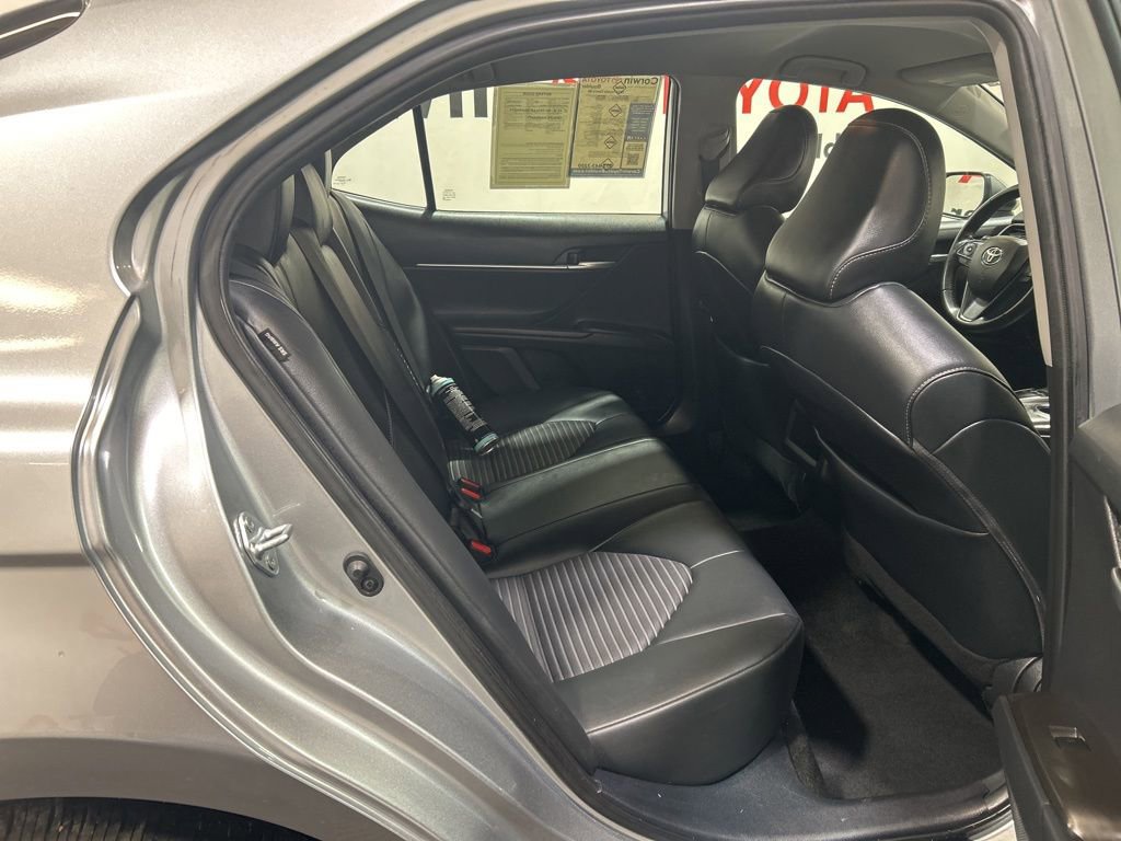 Used 2024 Toyota Camry SE image 16