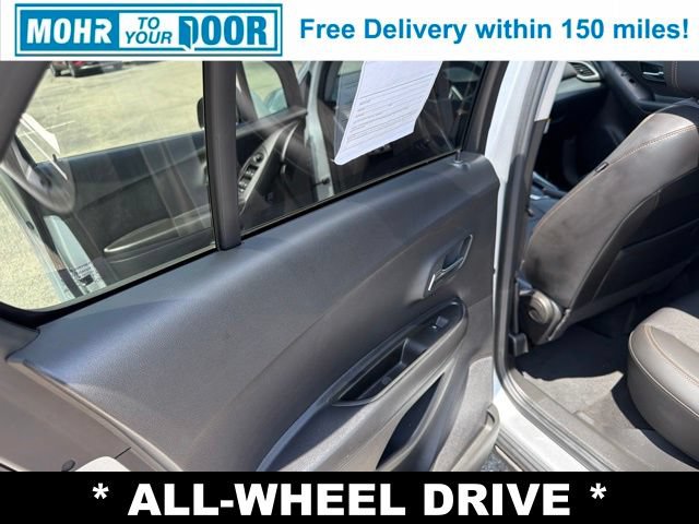 Used 2022 Chevrolet Trax LT w/ Driver Confidence Package AWD/4WD image 33