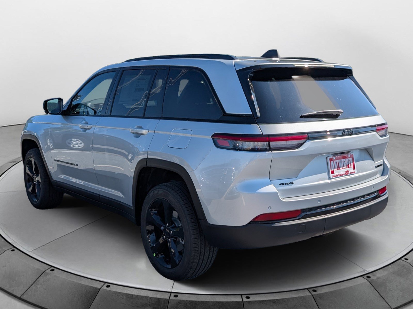 New 2025 Jeep Grand Cherokee Limited w/ Black Appearance Package AWD/4WD image 5