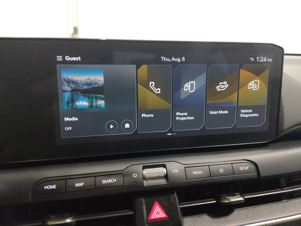 Used 2025 Kia K4 FWD image 25