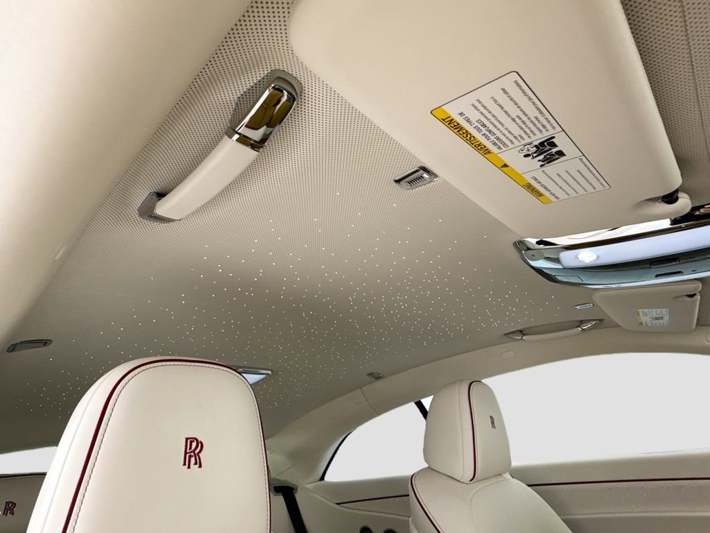 Used 2026 Rolls-Royce Spectre AWD/4WD image 17