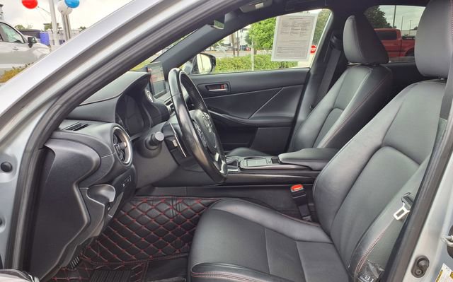 Used 2021 Lexus IS 300 w/ Accessory Package image 15