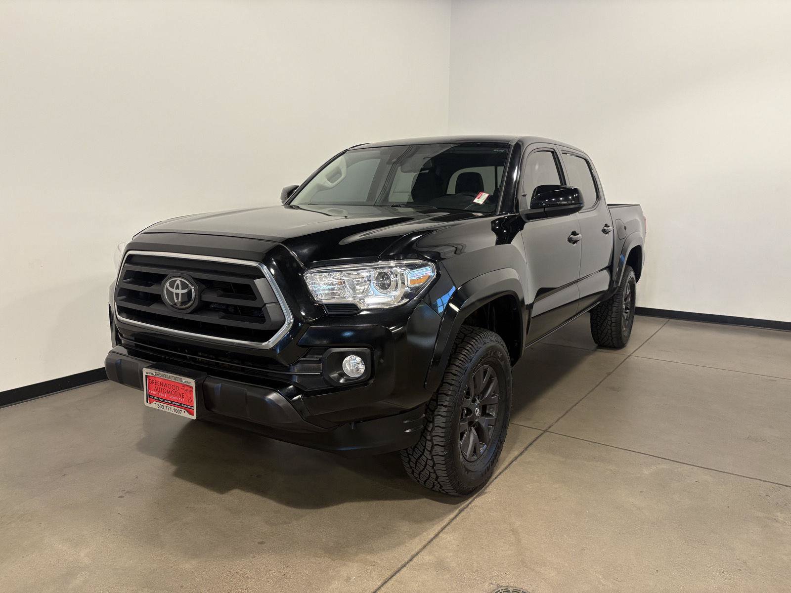 Used 2023 Toyota Tacoma SR5 AWD/4WD image 7
