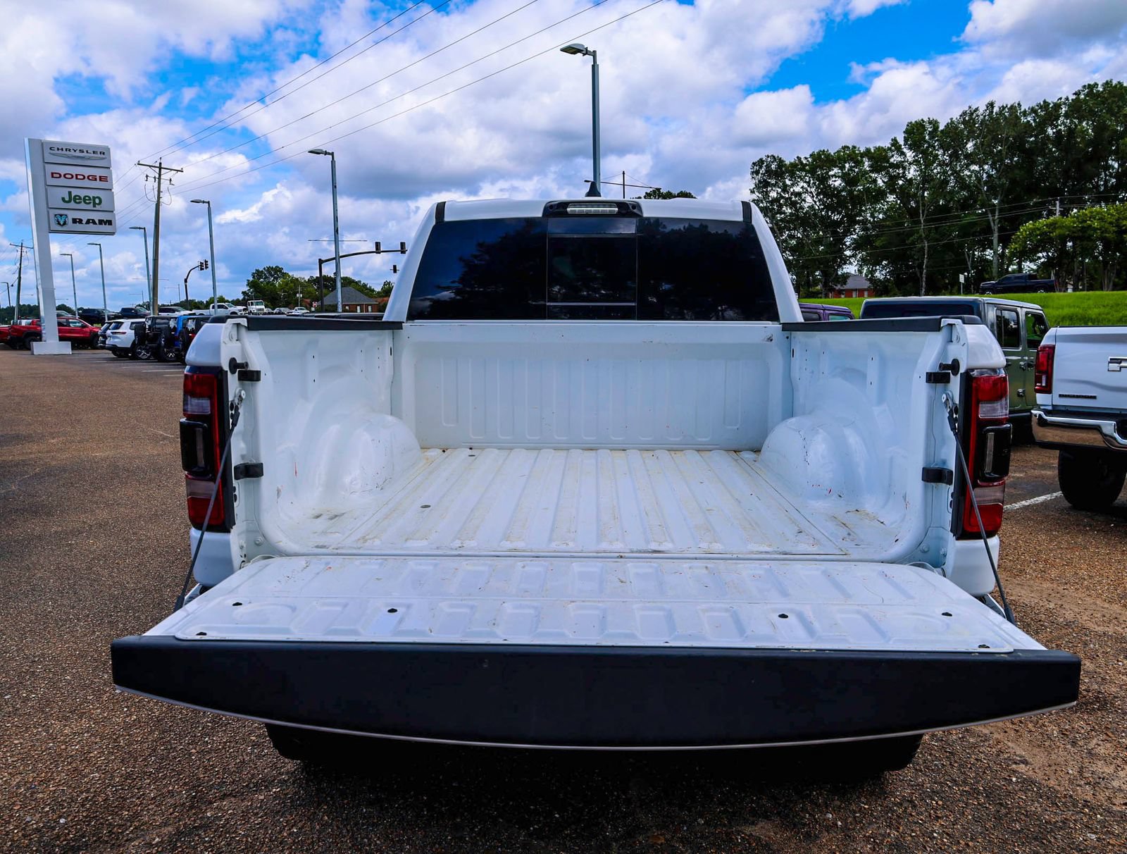 Used 2024 RAM 1500 Big Horn AWD/4WD image 9