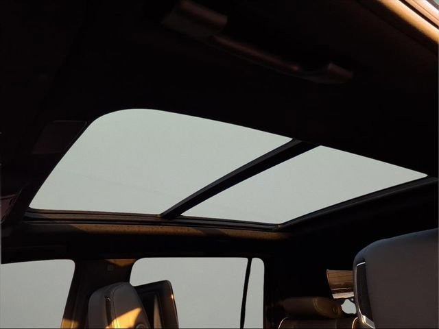 Used 2024 Cadillac Escalade ESV Premium Luxury w/ Performance Package image 12