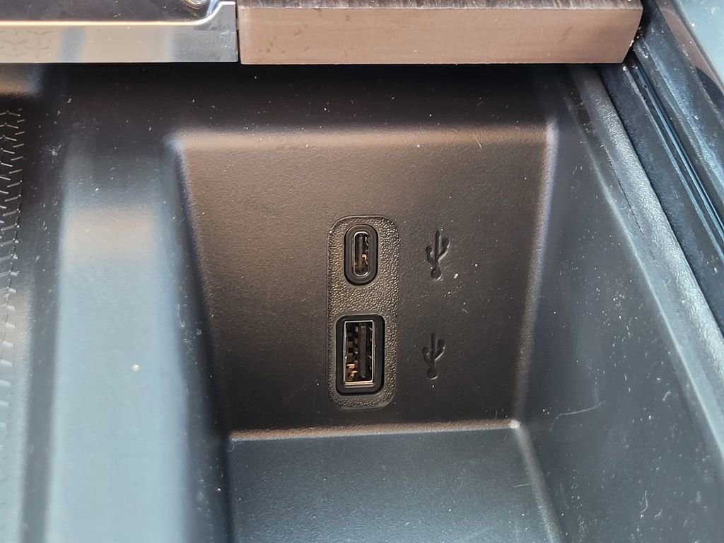 New 2026 GMC Acadia Denali w/ Super Cruise Package image 18