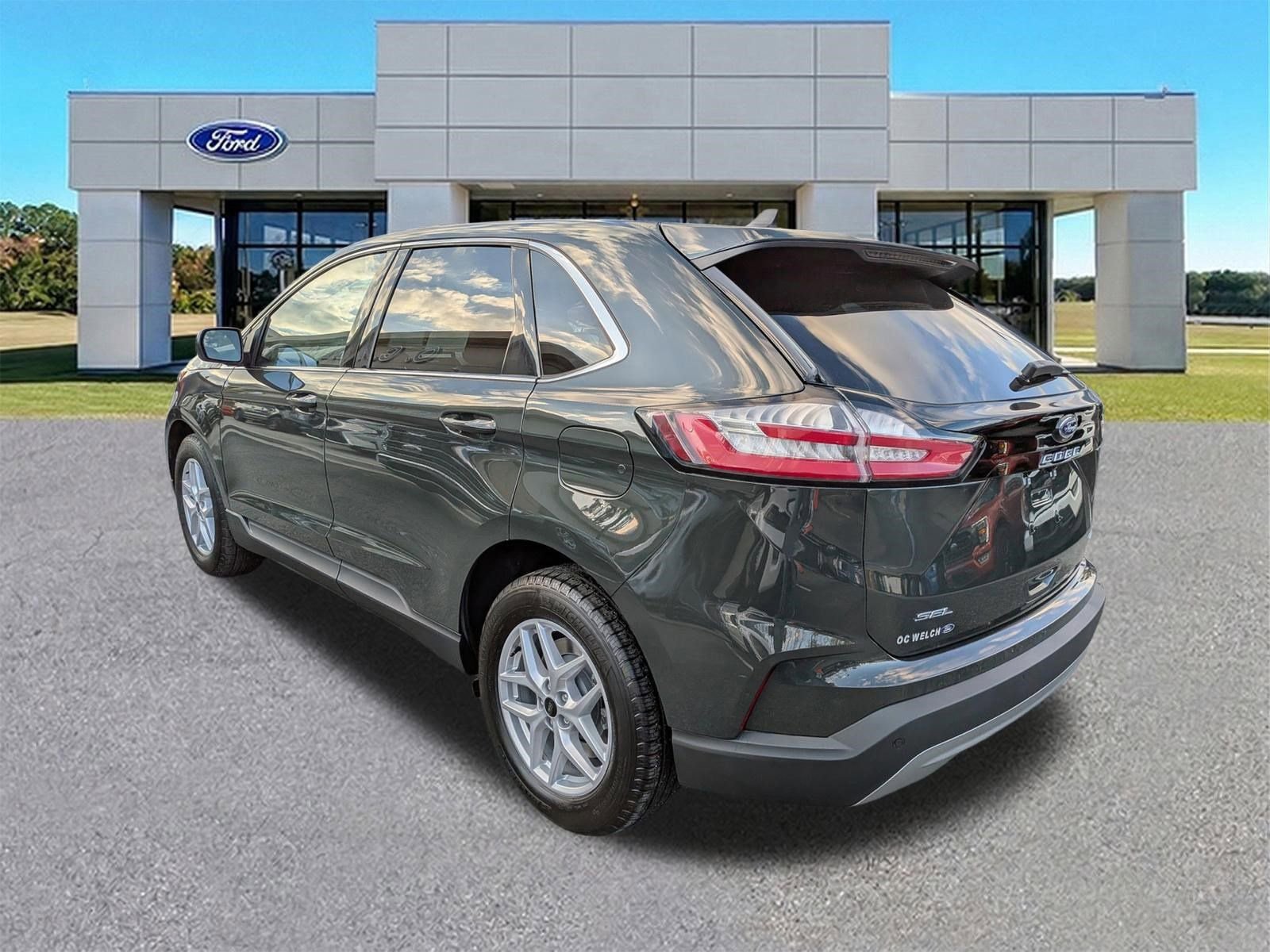 Certified 2024 Ford Edge SEL w/ Convenience Package AWD/4WD image 6