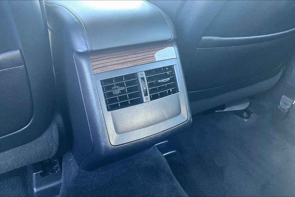 Used 2013 Toyota Avalon XLE image 31