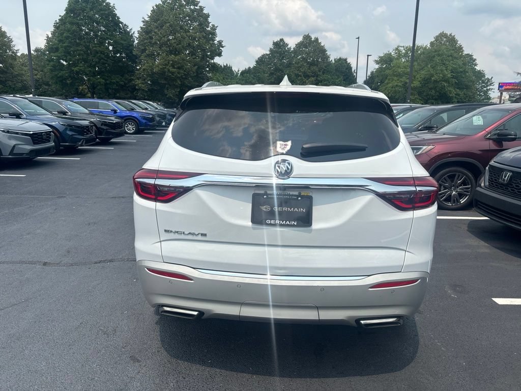 Used 2020 Buick Enclave Premium w/ Sun and Sites Package FWD image 11