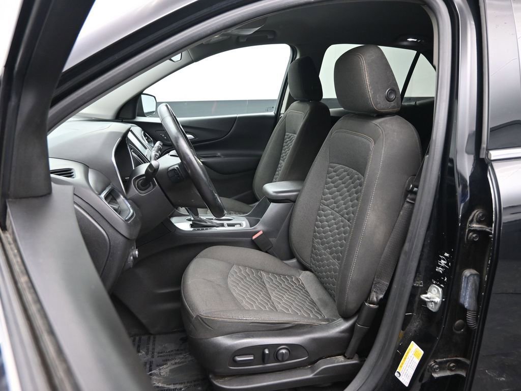 Used 2018 Chevrolet Equinox LT image 24