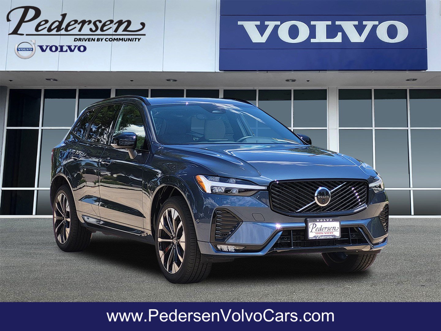 New 2026 Volvo XC60 B5 Plus w/ Climate Package AWD/4WD image 1