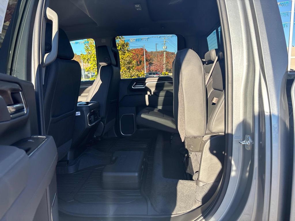 New 2026 GMC Sierra 2500 SLT w/ SLT Premium Package image 43