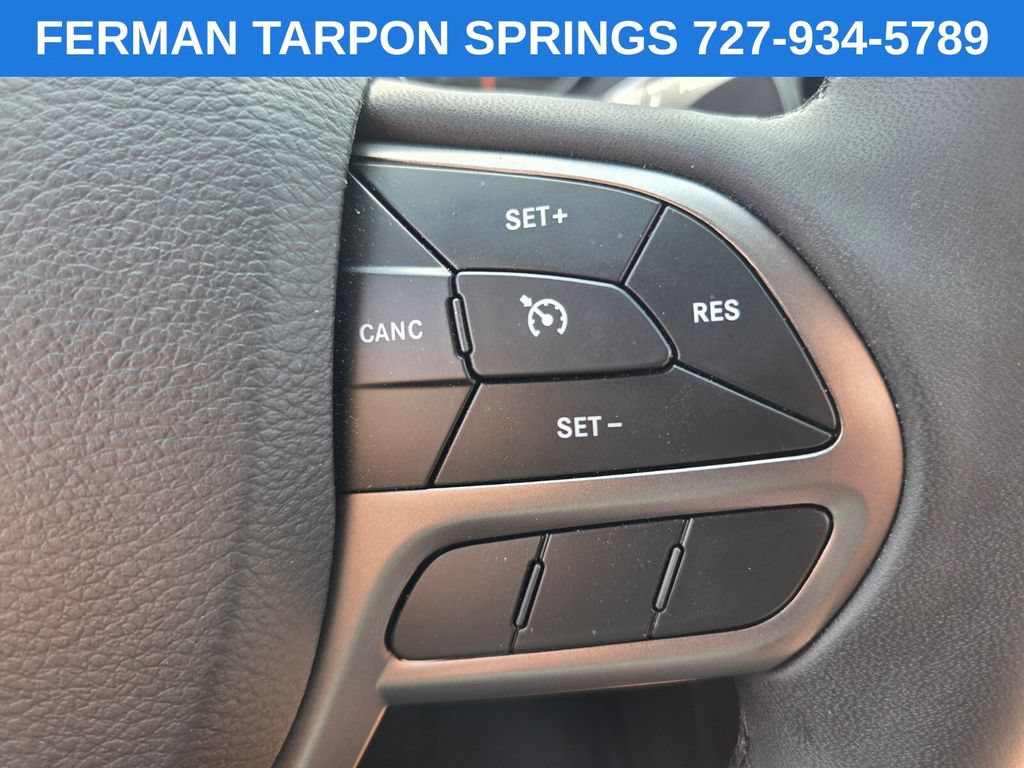 Used 2020 Jeep Cherokee Latitude Plus FWD image 30