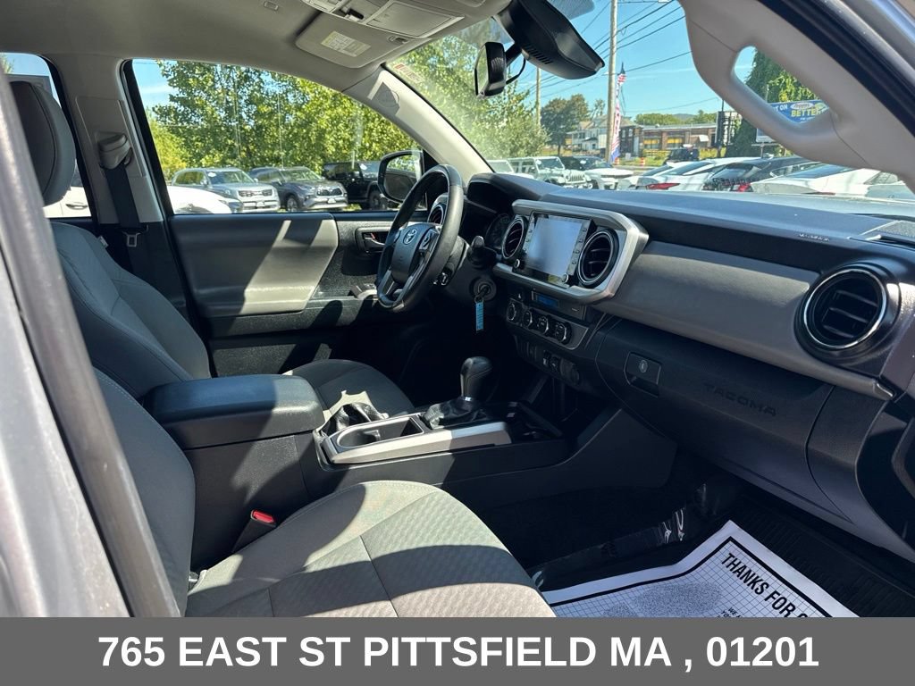 Used 2021 Toyota Tacoma SR5 AWD/4WD image 18