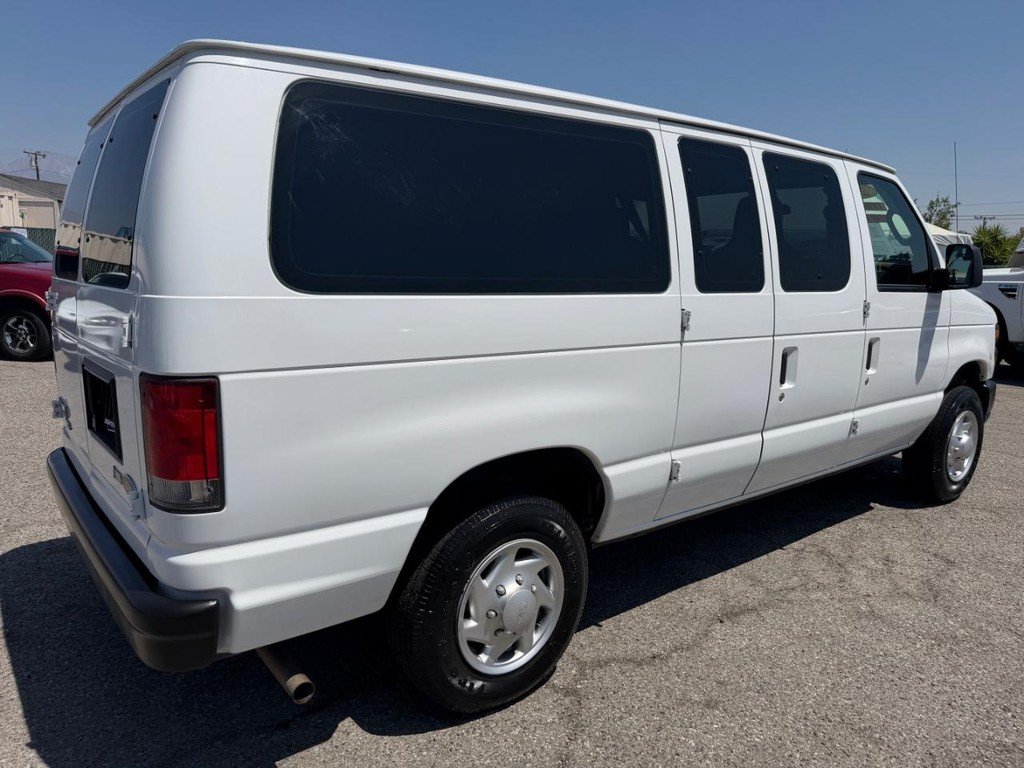 Used 2014 Ford E-150 and Econoline 150 Wagon w/ Power Windows & Locks Group RWD image 6