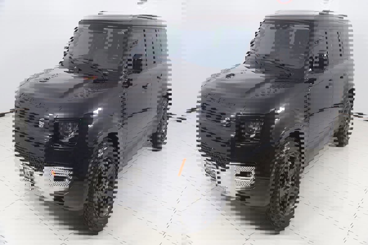 Used 2022 Land Rover Defender 110 SE image 23