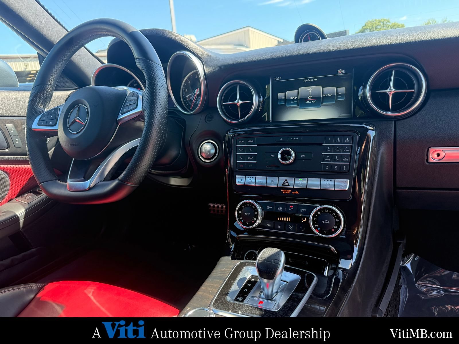 Used 2017 Mercedes-Benz SLC 300 image 3