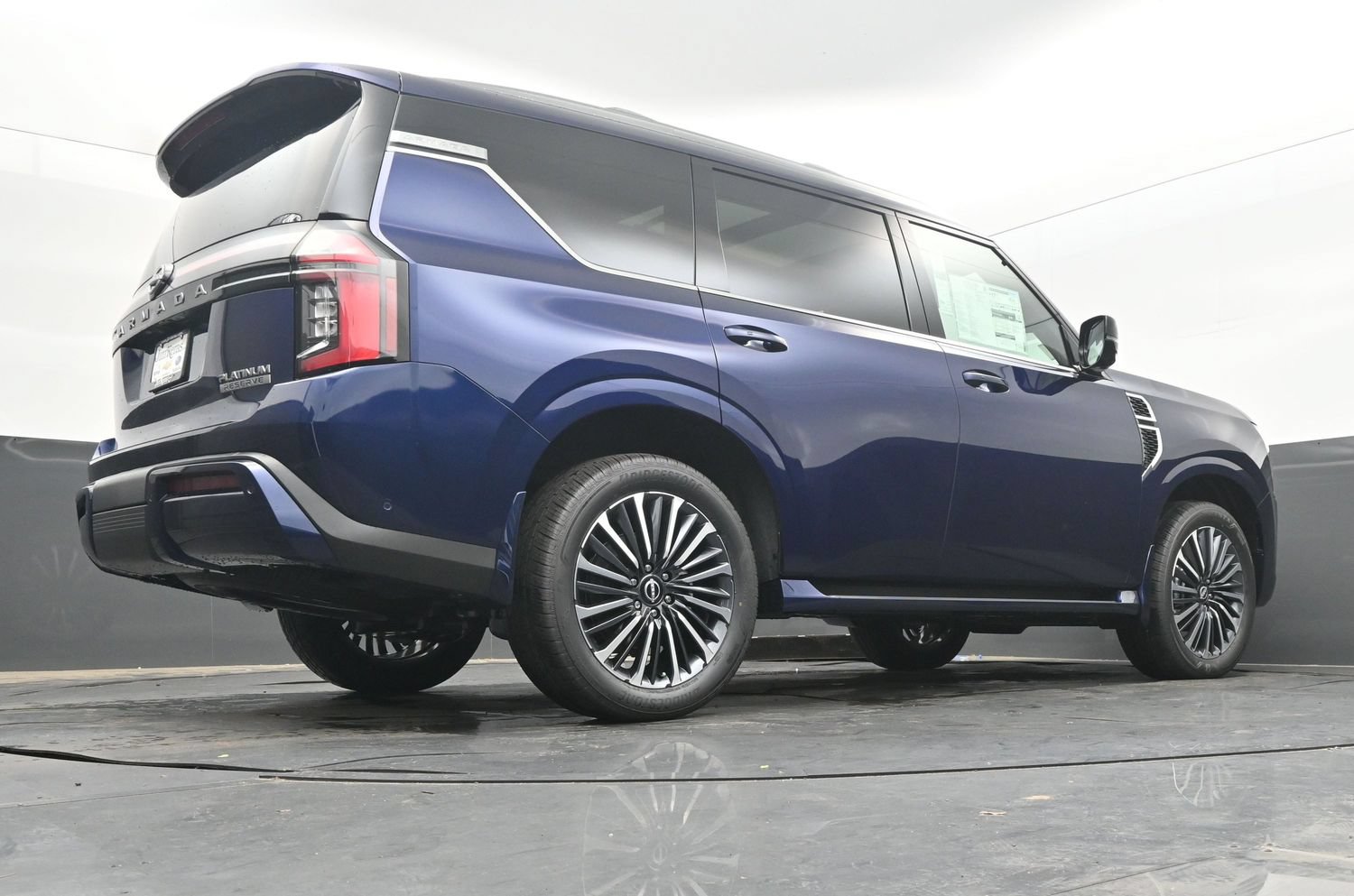 New 2025 Nissan Armada Platinum Reserve AWD/4WD image 31