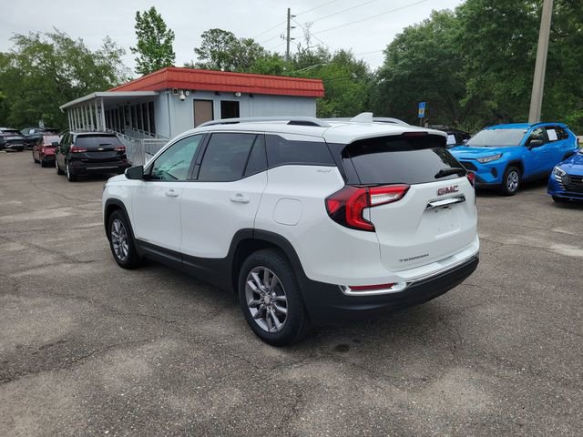 Used 2024 GMC Terrain SLT FWD image 3