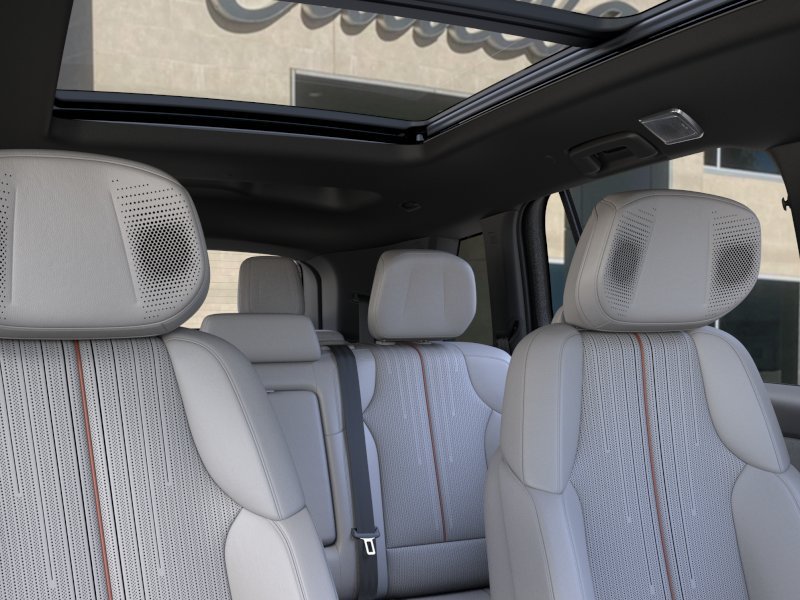 New 2027 Cadillac Vistiq Luxury AWD/4WD image 24