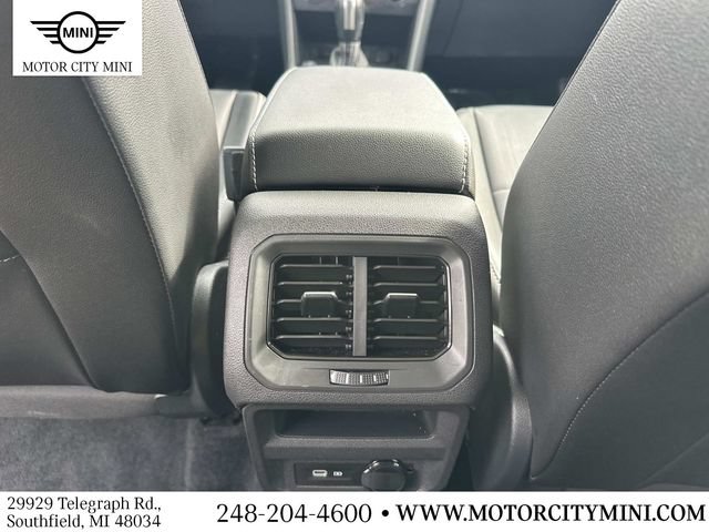 Used 2021 Volkswagen Tiguan SE w/ Panoramic Sunroof Package AWD/4WD image 17