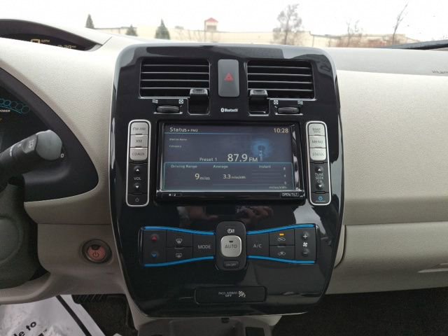 Used 2011 Nissan Leaf SL image 27