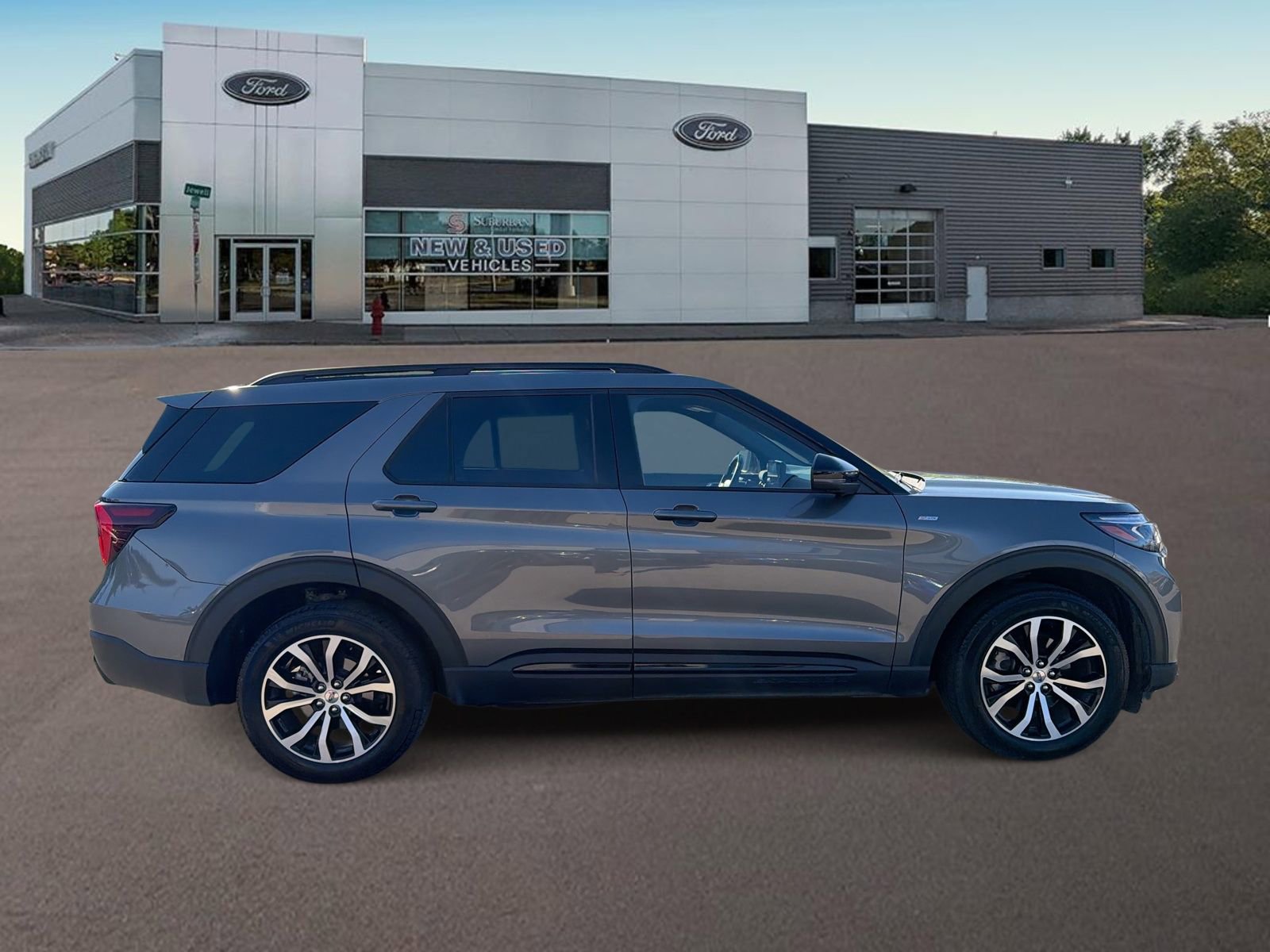 Used 2025 Ford Explorer ST-Line AWD/4WD image 12