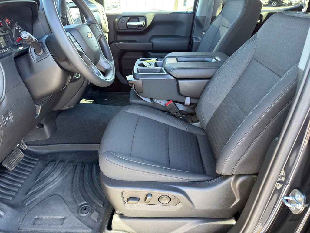 Used 2023 Chevrolet Silverado 1500 Custom image 12