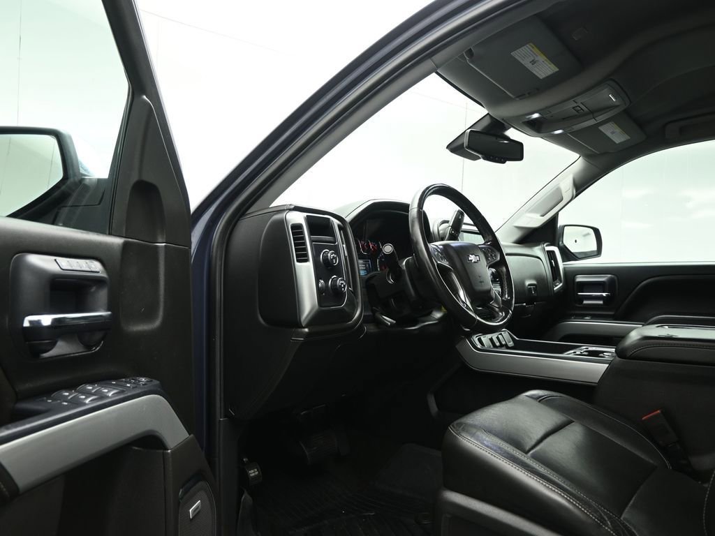 Used 2018 Chevrolet Silverado 1500 LTZ Z71 w/ Centennial Edition image 9
