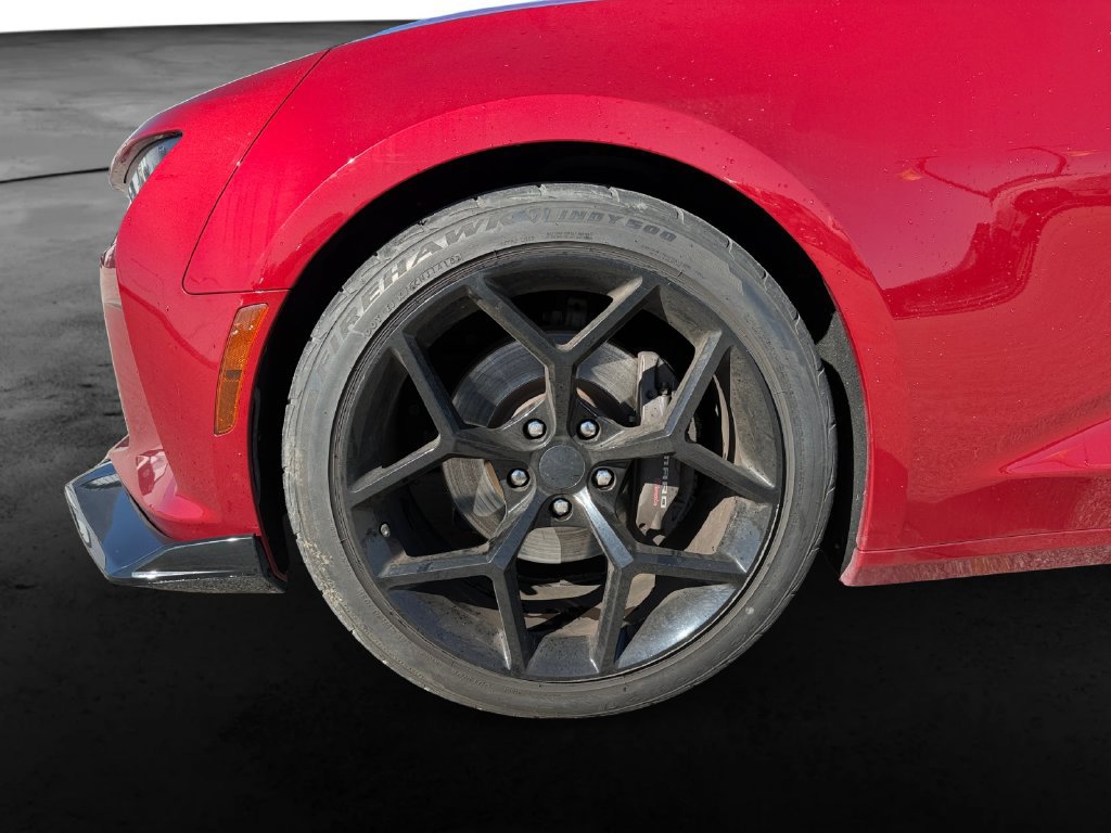 Used 2016 Chevrolet Camaro SS RWD image 12