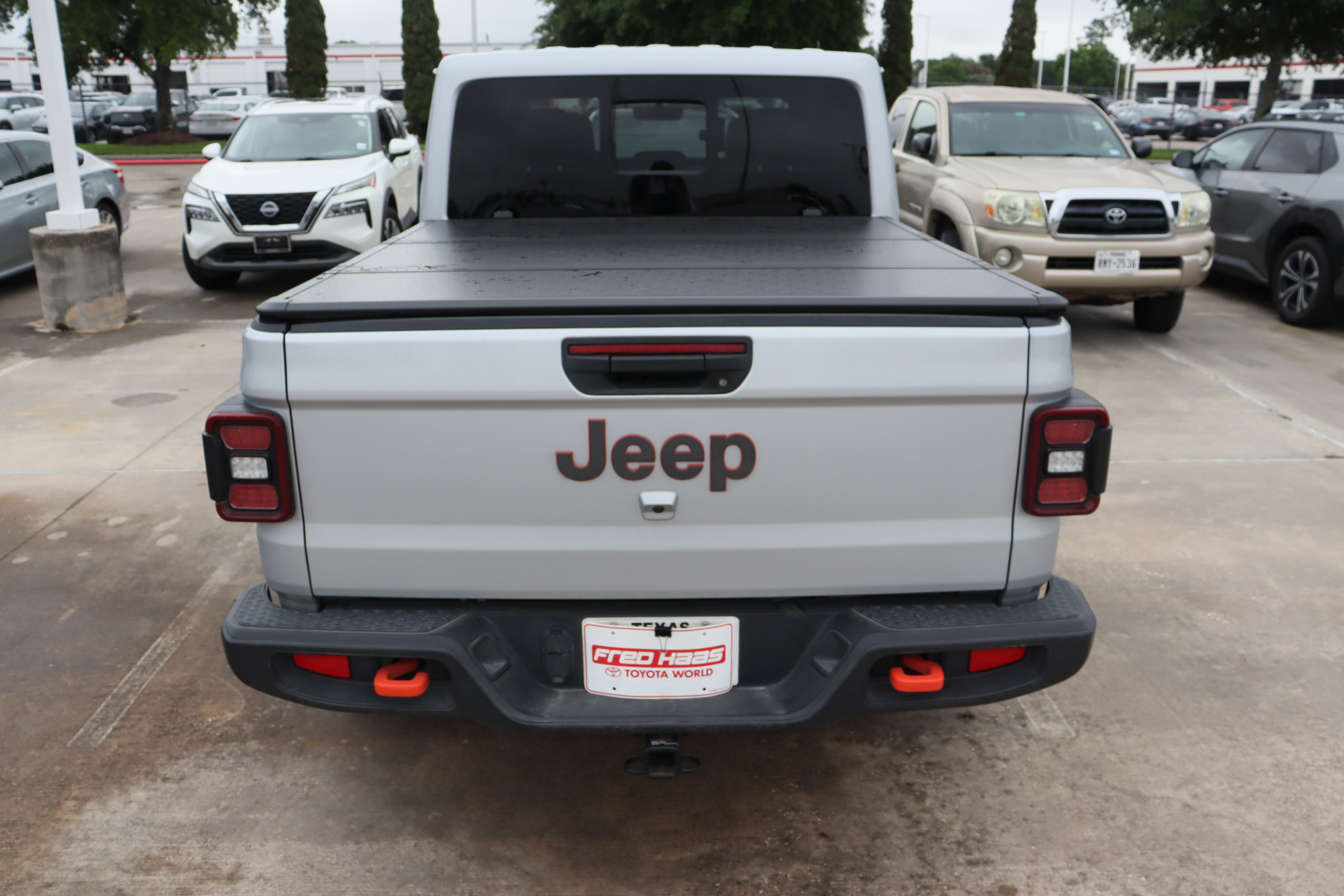 Used 2022 Jeep Gladiator Mojave w/ LED Lighting Group AWD/4WD image 7