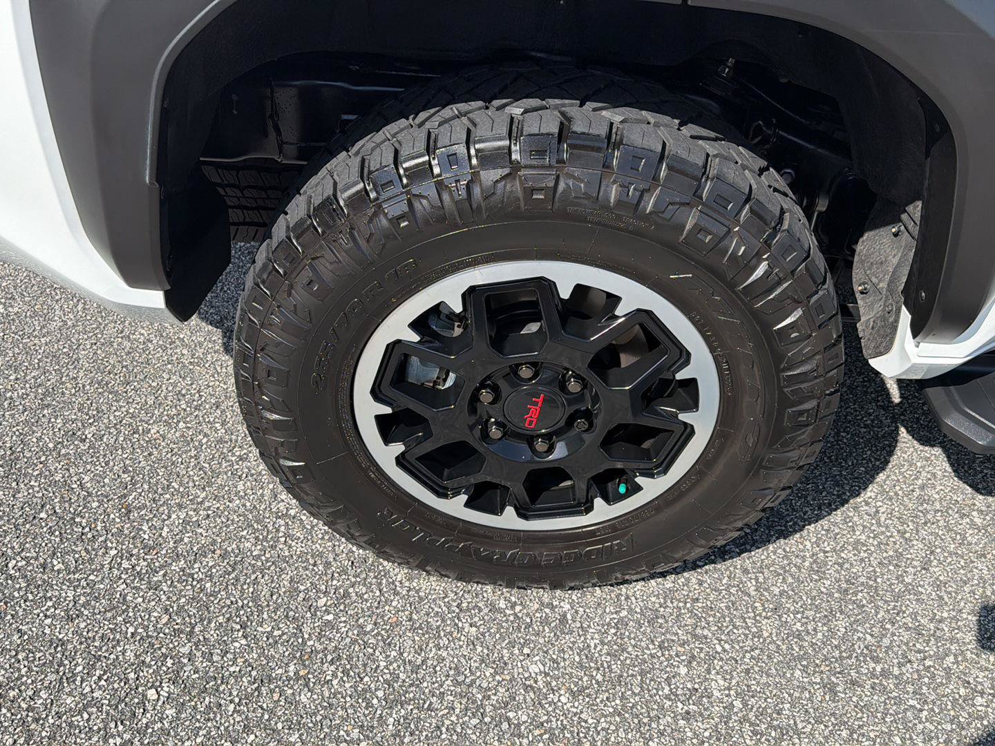Used 2025 Toyota 4Runner TRD Off-Road Premium AWD/4WD image 40
