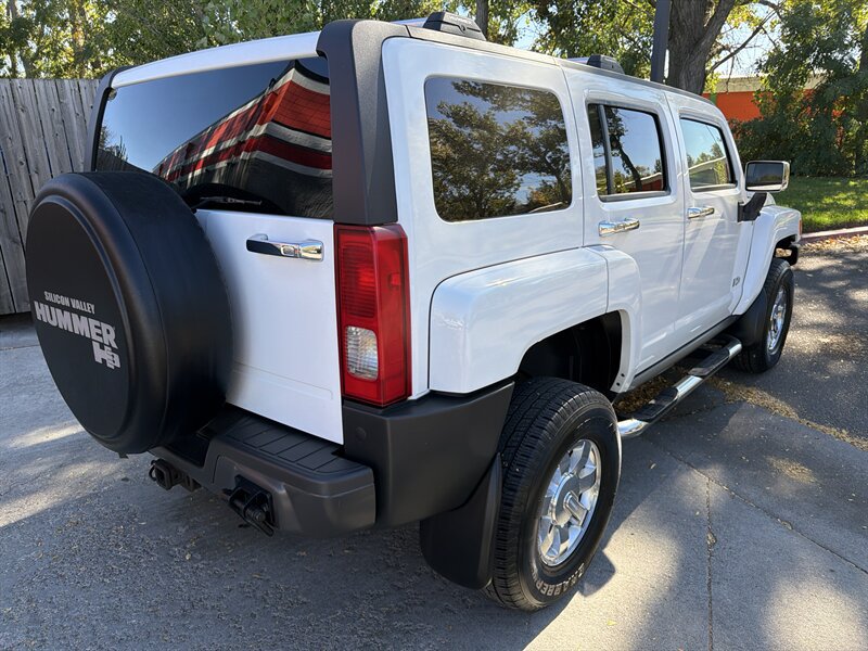 Used 2007 HUMMER H3 AWD/4WD image 4