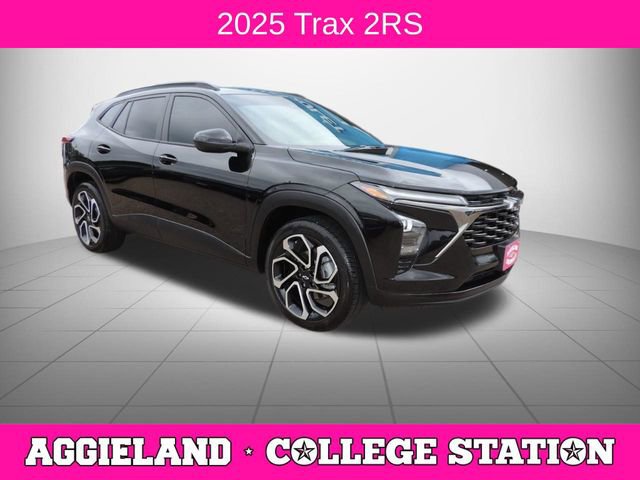 Used 2025 Chevrolet Trax RS w/ Sunroof Package FWD image 1