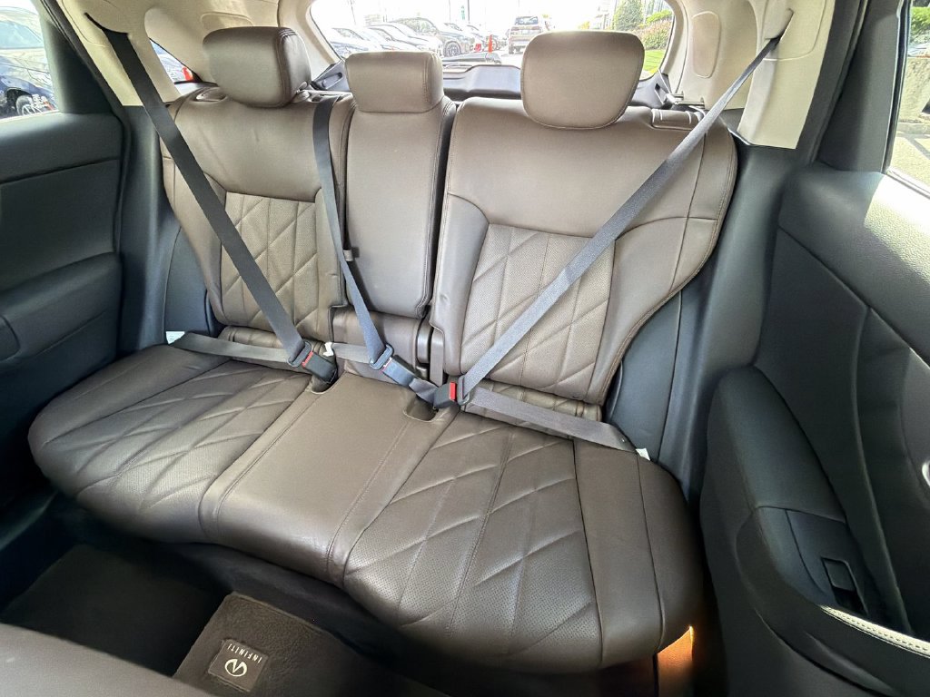 Used 2011 INFINITI FX35 AWD w/ Premium Pkg image 21