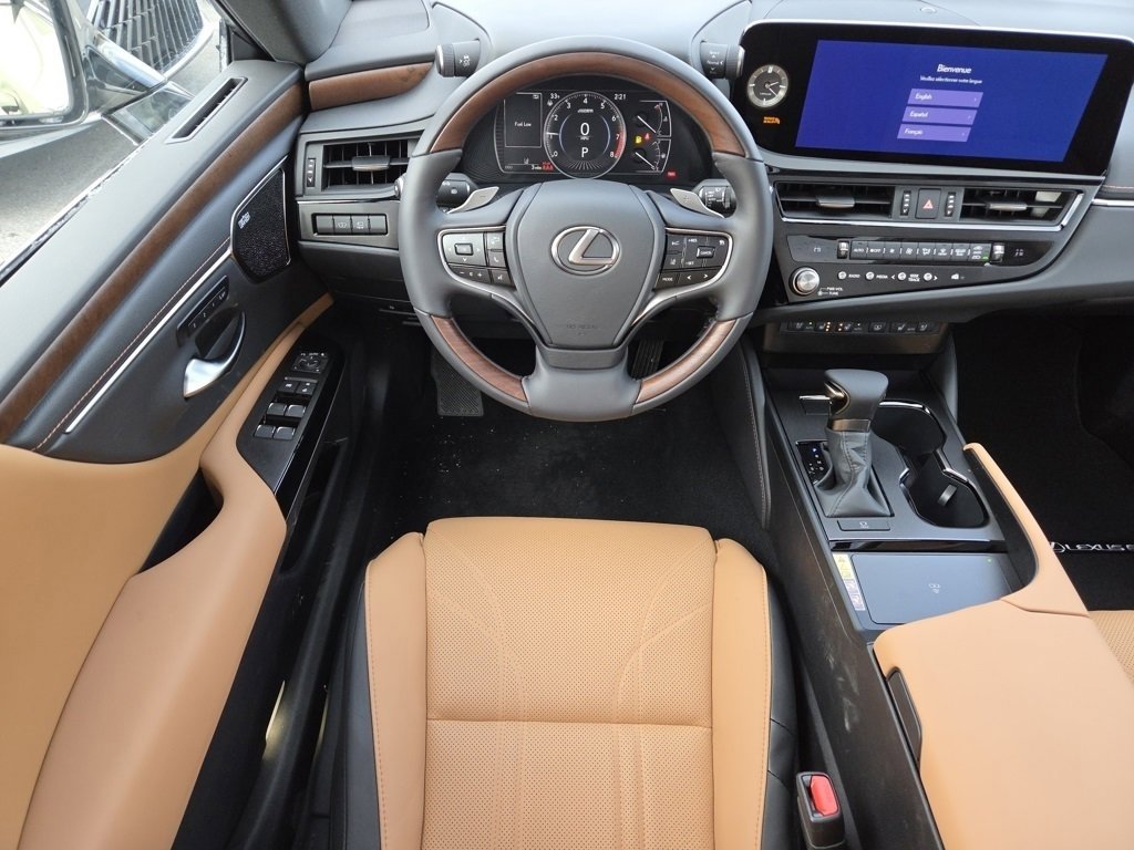New 2025 Lexus ES 350 Ultra Luxury image 4