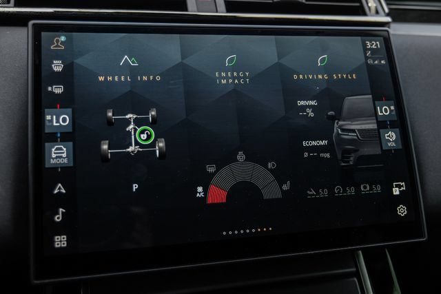 Used 2025 Land Rover Range Rover Velar Dynamic SE AWD/4WD image 37