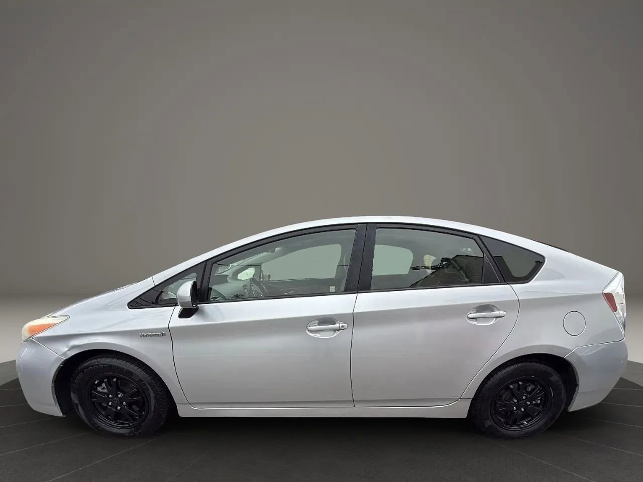Used 2013 Toyota Prius Two image 8