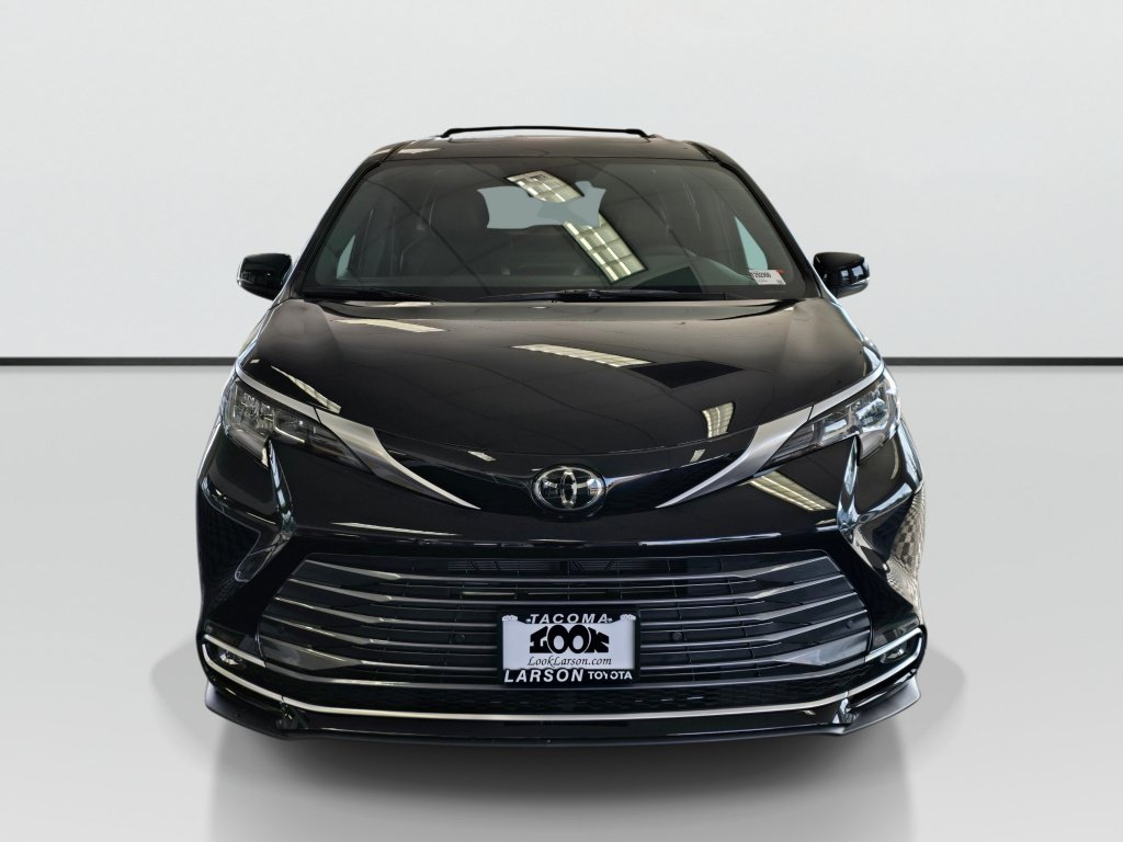 New 2026 Toyota Sienna Limited AWD/4WD image 8