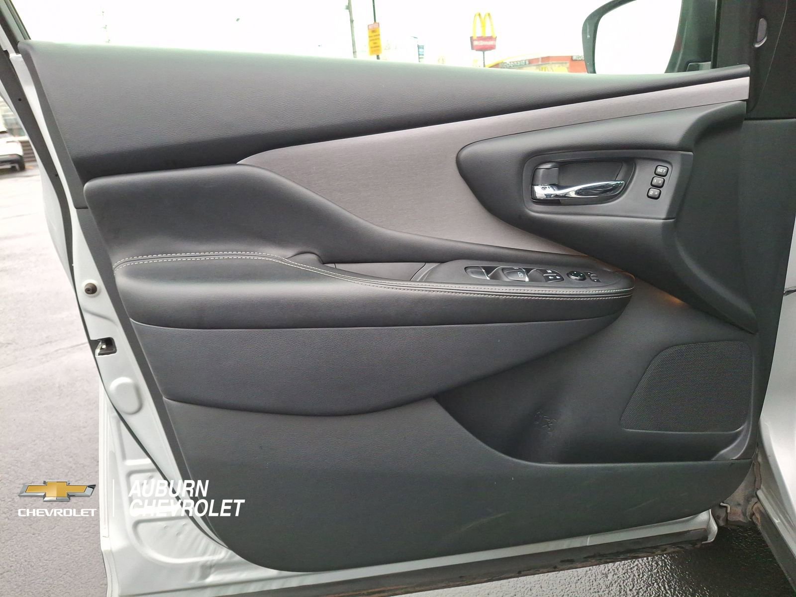 Used 2023 Nissan Murano SL FWD image 16