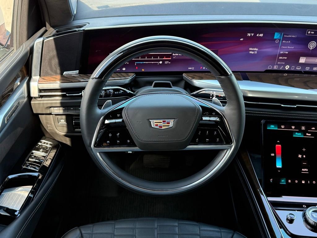 Used 2025 Cadillac Escalade Sport Platinum w/ LPO, ONYX Package AWD/4WD image 18