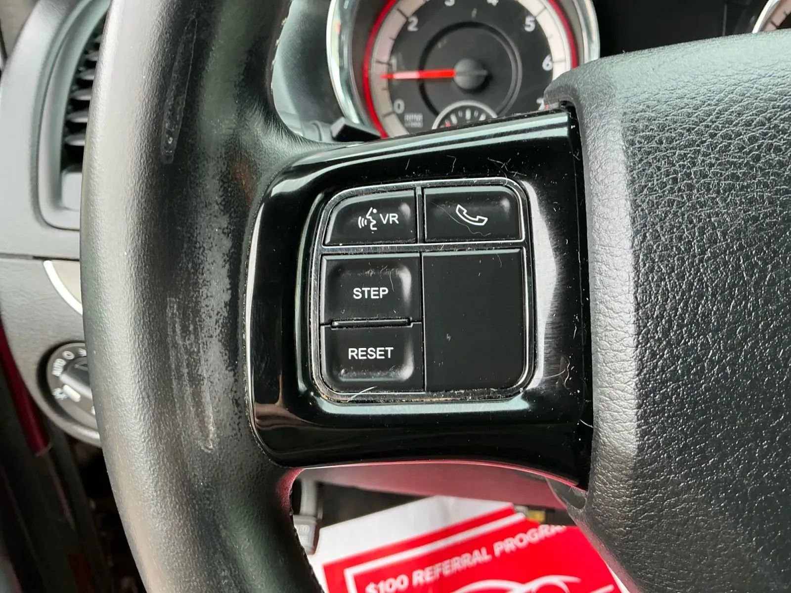 Used 2018 Dodge Grand Caravan SE image 28